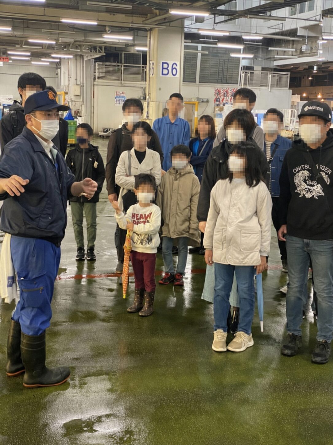 Market exploration tour at Yokohama Market
